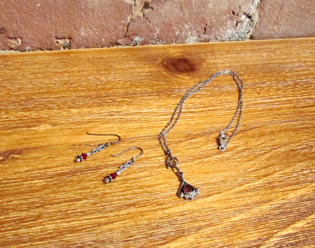 Sterling Silver Garnet Pendant Necklace Earring Set