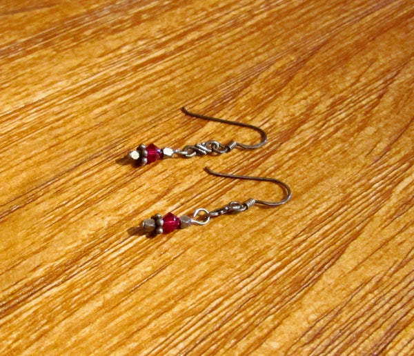 Sterling Silver Garnet Pendant Necklace Earring Set