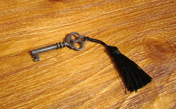 Antique Skeleton Key Black Tassel Door Cabinet Key