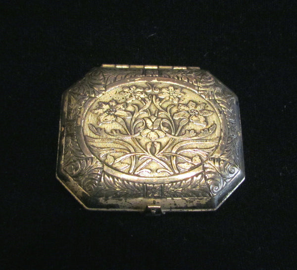 1920s Karess Woodworth Compact Vintage Silver Plated Antique Compact