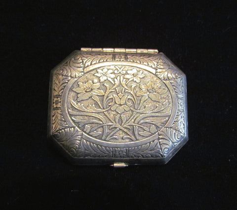 1920s Karess Woodworth Compact Vintage Silver Plated Antique Compact