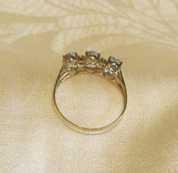 10Kt Gold Aquamarine Ring 3 6x4mm Oval 4 Diamonds Ladder Ring Size 8 1/4