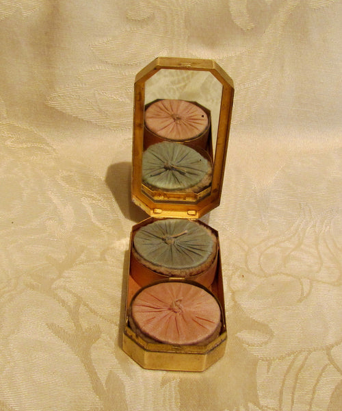 Three Flowers Compact 1915 Richard Hudnut Gold Powder Rouge Compact