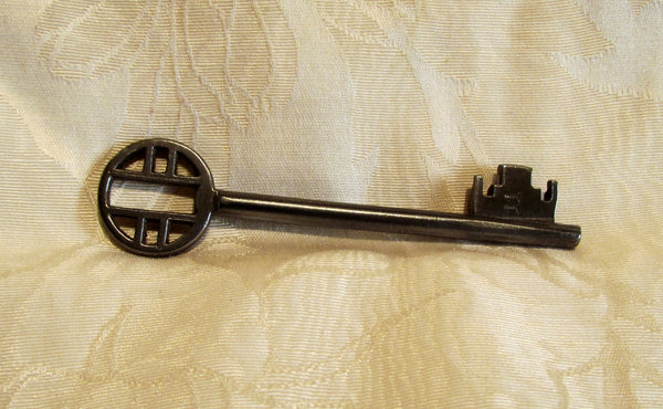 Skeleton Key Antique Large Door Key