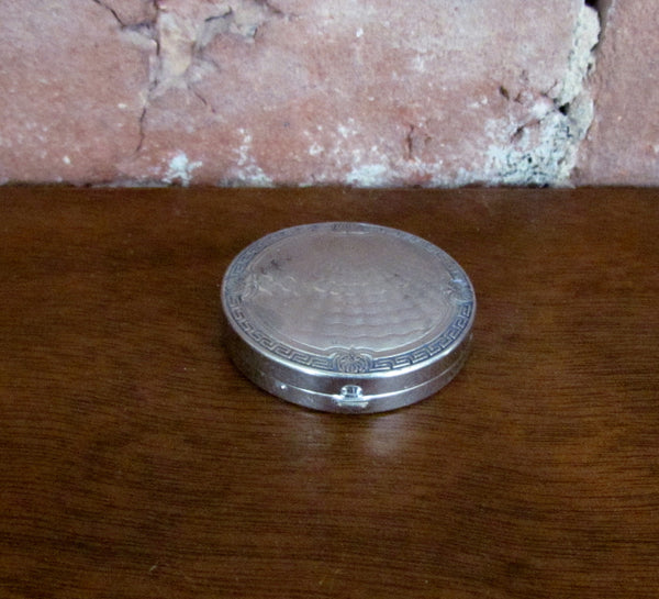 1916 Karess Woodworth Antique Silver Powder Compact