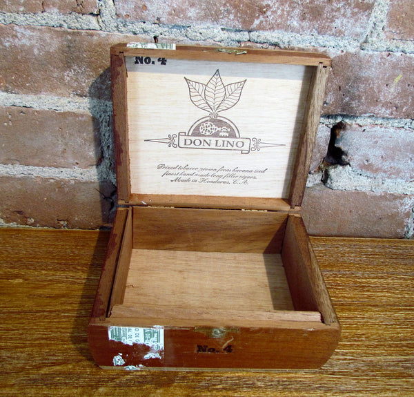 Don Lino Wood Cigar Box No. 4 Advertising