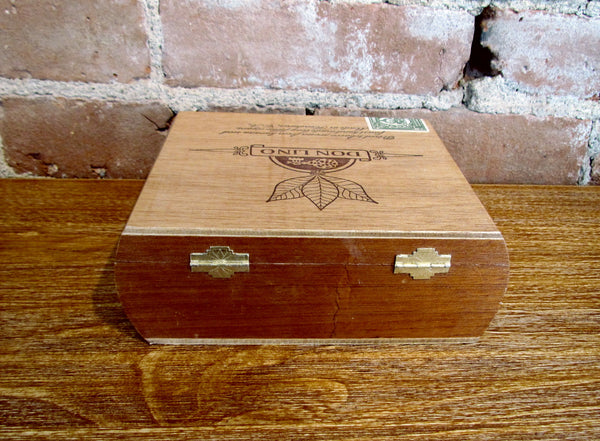 Don Lino Wood Cigar Box No. 4 Advertising