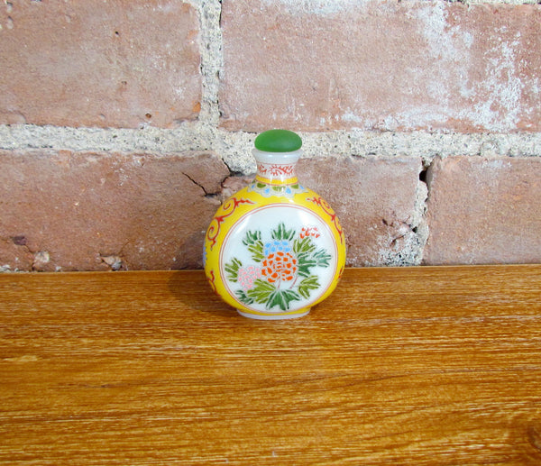 Vintage Chinese Hand Painted Snuff Bottle Perfume Bottle