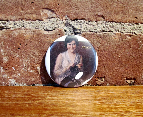 Vintage Victorian Moxie Button Pin