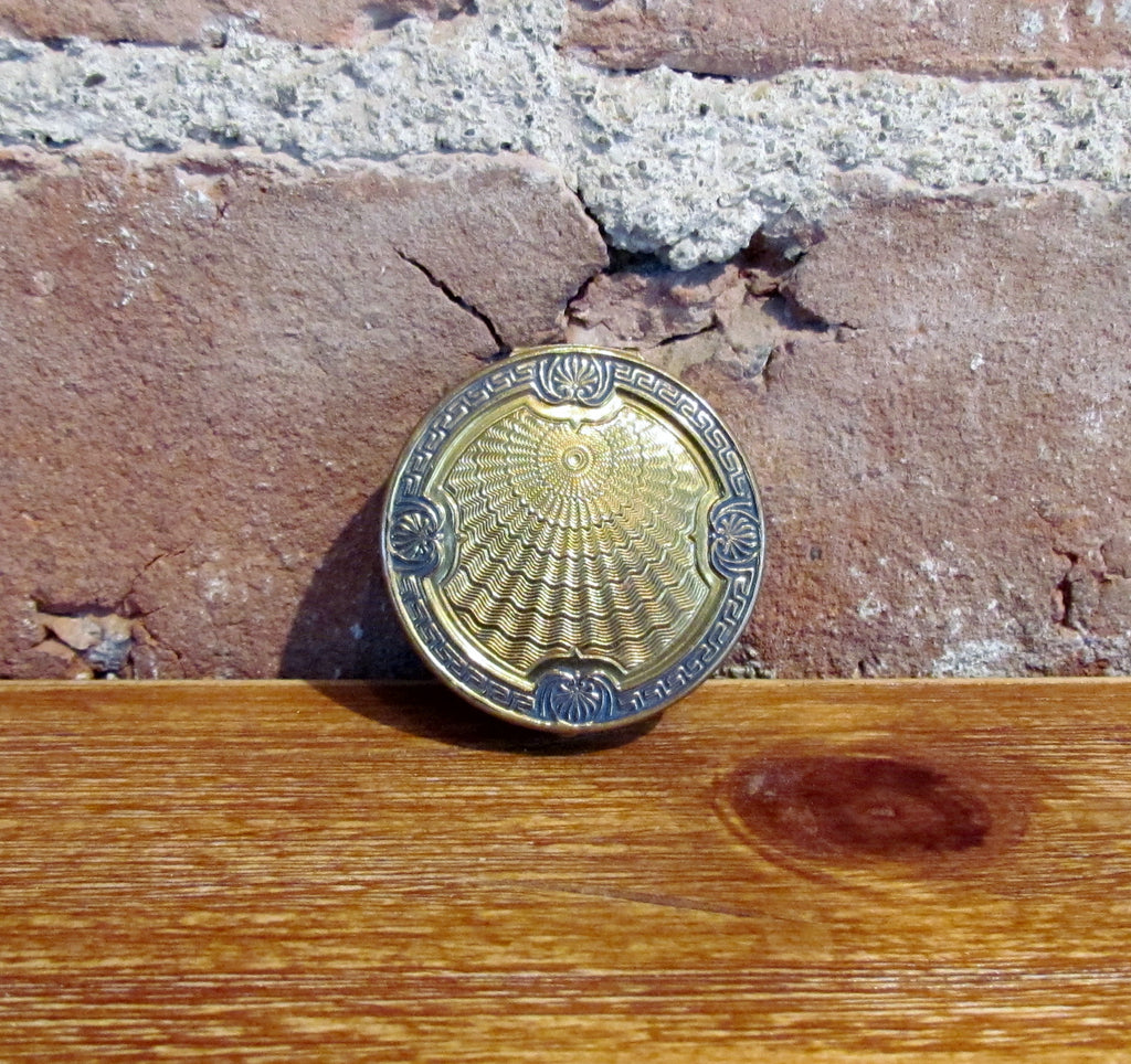 Antique Rough Compact 1916 Karess Woodworth Gold Rouge Compact Antique – Power Of One Designs