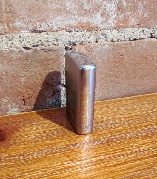Barlow Windproof Lighter TAIT Pumps Since 1908 Advertising Flip Top