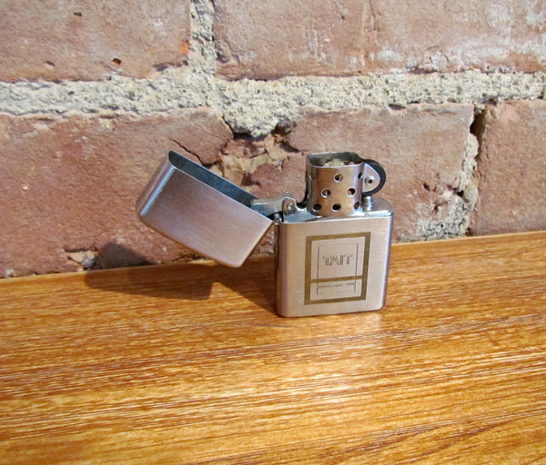 Barlow Windproof Lighter TAIT Pumps Since 1908 Advertising Flip Top