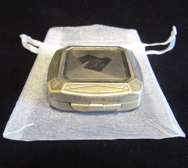 1929 Djer Kiss Compact Art Deco Silver Plated Powder Rouge And Mirror Compact