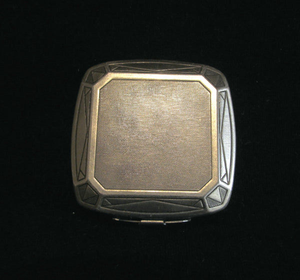 1929 Djer Kiss Compact Art Deco Silver Plated Powder Rouge And Mirror Compact
