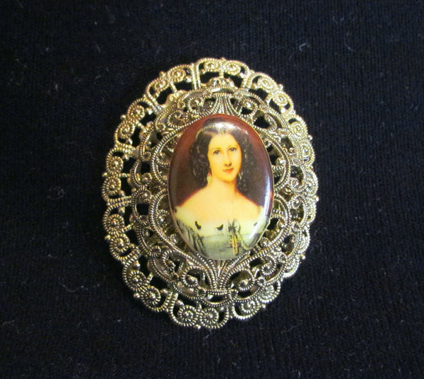 Victorian Cameo Gold Filigree Brooch Portrait Pin 1940's Western Germany