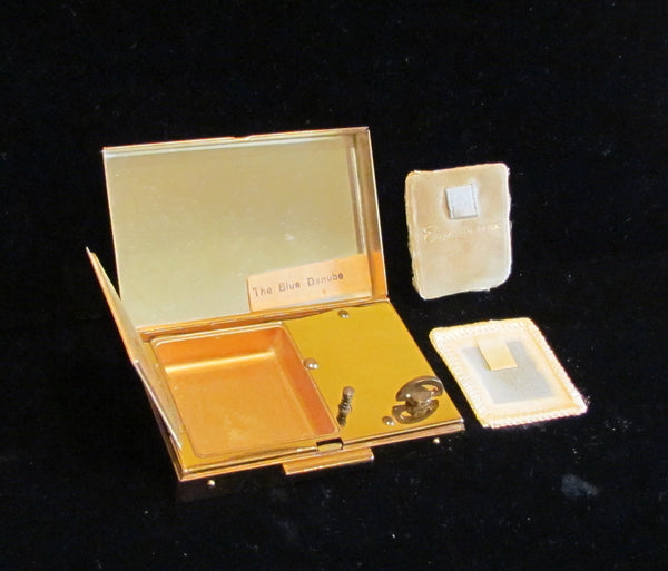 Vintage Musical Compact Elgin American Music Box Powder Mirror Compact