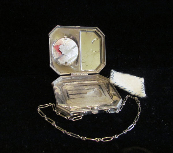 Silver And Guilloche Compact Purse 1920's Guilloche Dance Wristlet Compact
