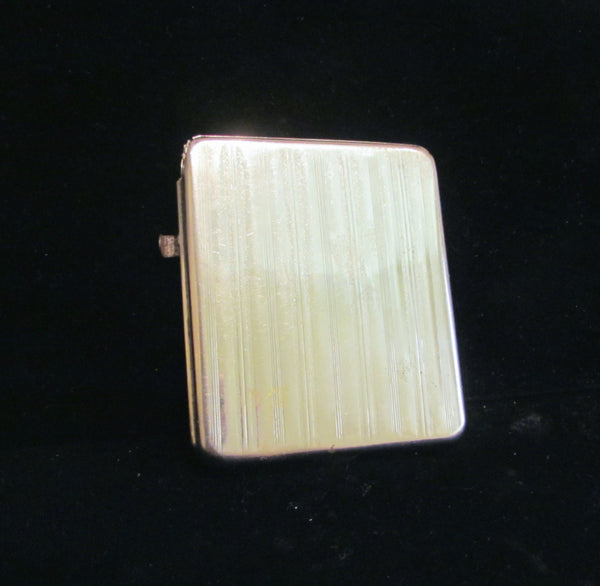 1926 Ejector Cigarette Case LYMCO Mfg. Co. Ejector Case Cigarette Dispenser WORKING CONDITION