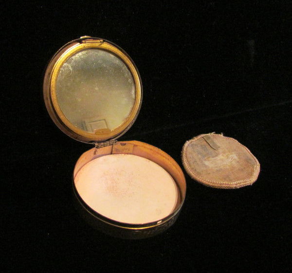 1910 Djer Kiss Double Compact With Powder Rouge Mirror Gold And Green Enamel