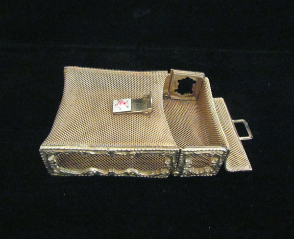 Ladies Gold Mesh & Guilloche Cigarette Case Vintage 1940s Unique